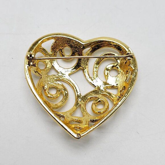 Gold Tone Heart Swirl Pin Brooch With Openwork Design Vintage - Picture 3 of 4